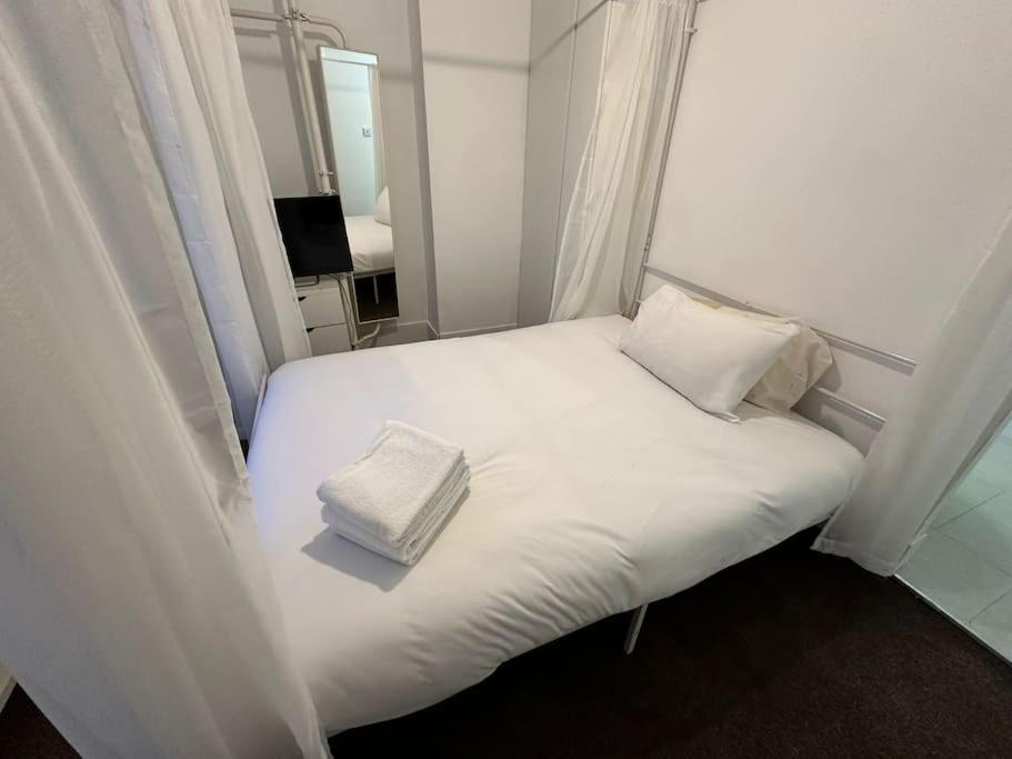 2 Bedroom Flat Wembley Appartamento Londra