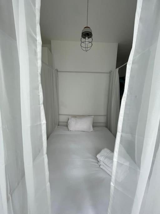 2 Bedroom Flat Wembley * Londra