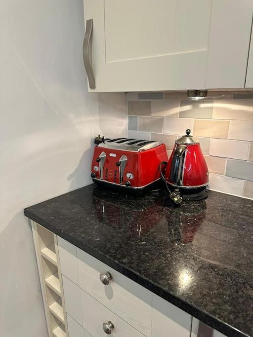 Appartamento 2 Bedroom Flat Wembley *