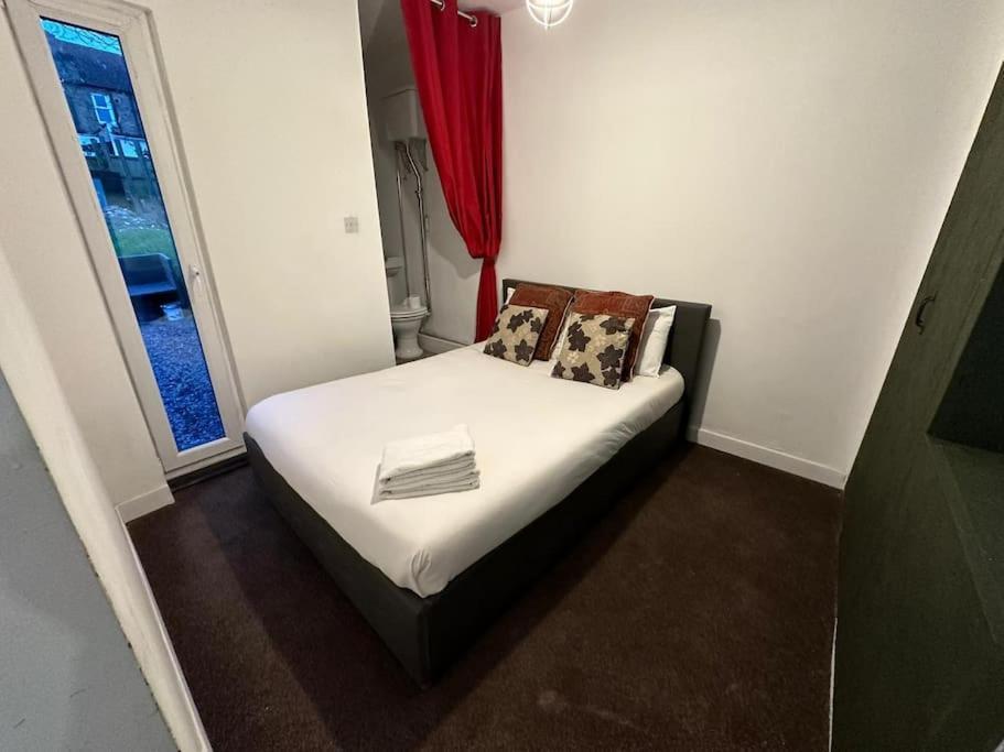 2 Bedroom Flat Wembley *
