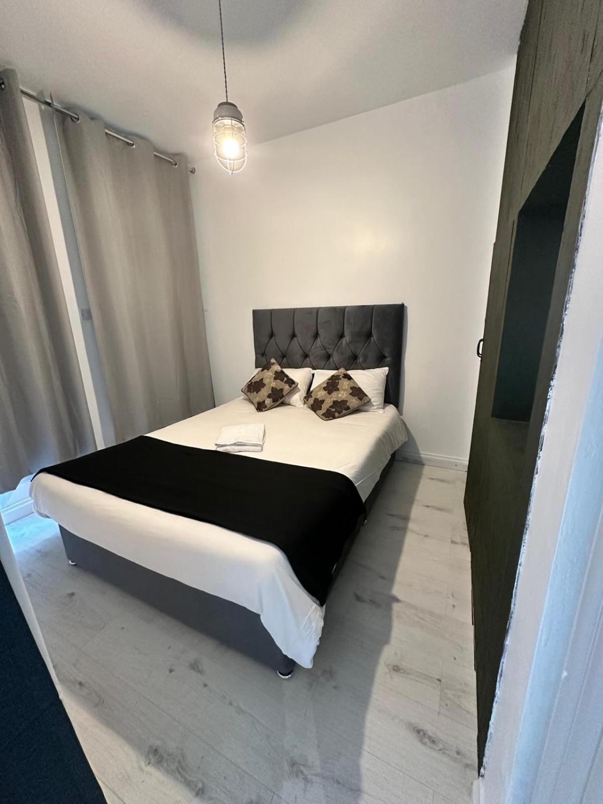 2 Bedroom Flat Wembley Appartamento Londra