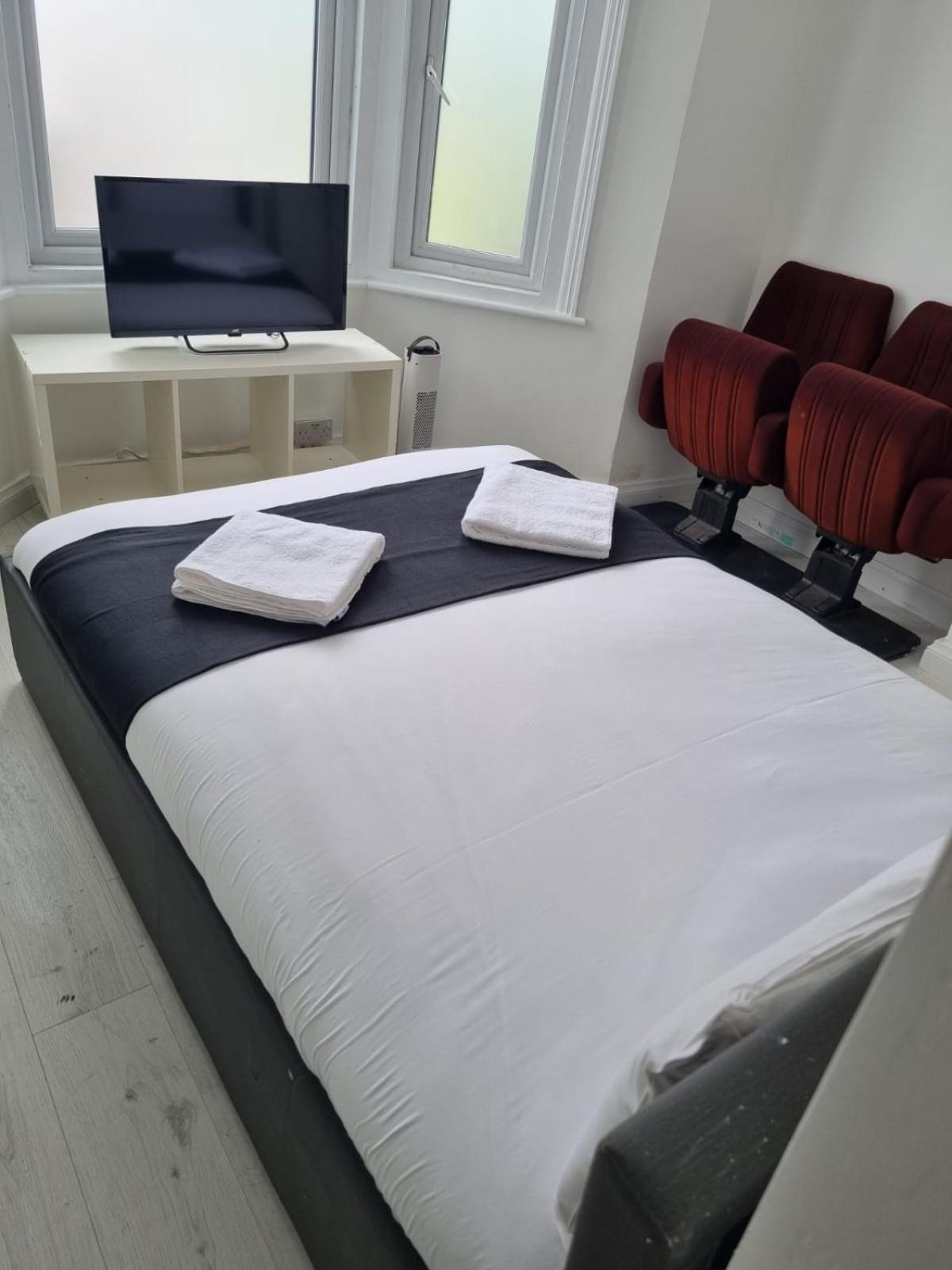 2 Bedroom Flat Wembley Appartamento