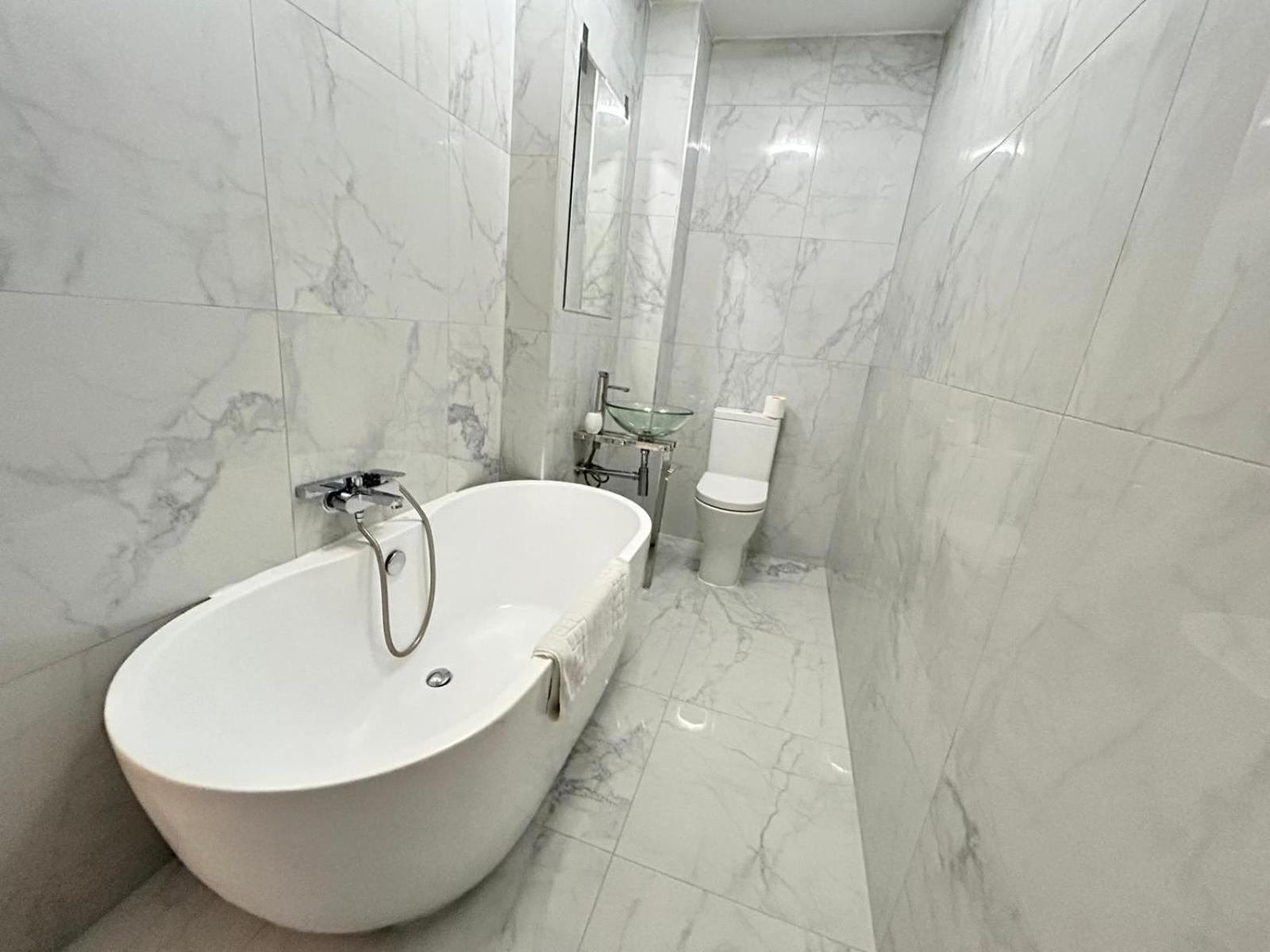 Appartamento 2 Bedroom Flat Wembley *