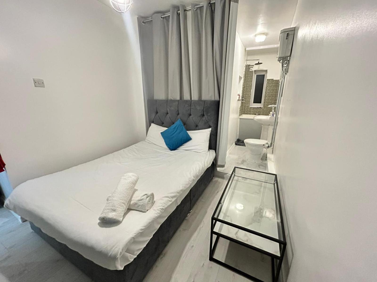 Appartamento 2 Bedroom Flat Wembley *